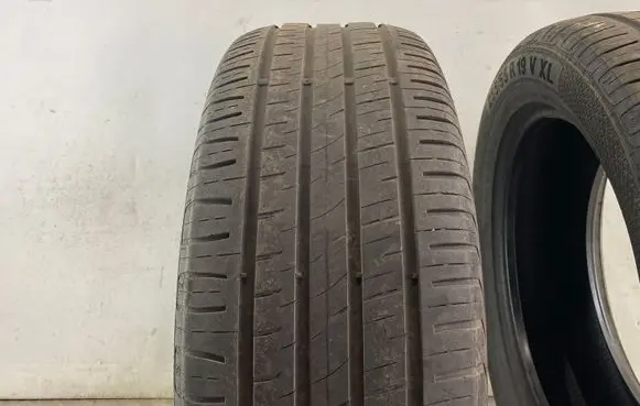 Volkswagen Touareg III R19 summer tire BRAVURIS3 25555R19