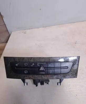 Mercedes-Benz E W211 Hazard light switch A2116800552