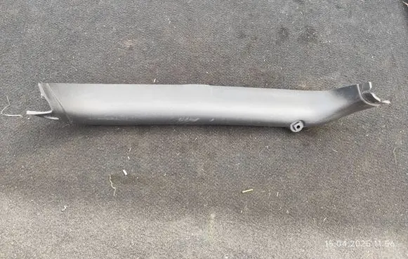 Mini One - Cooper R50 - 53 Tailgate trim 