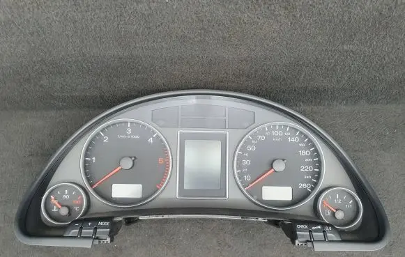 Audi A4 S4 B7 8E 8H Speedometer (instrument cluster) 8E0920900R
