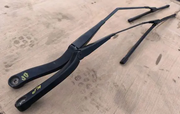 Opel Vivaro Headlight wiper blade set 97036203