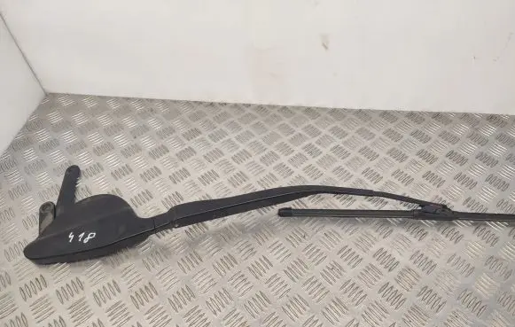 Lexus RX 300 Front wiper blade arm 6778