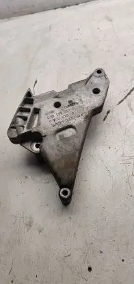 Volkswagen PASSAT B6 Engine mounting bracket 03G199207F