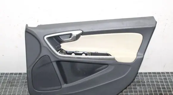 Volvo S60 Front door card panel trim