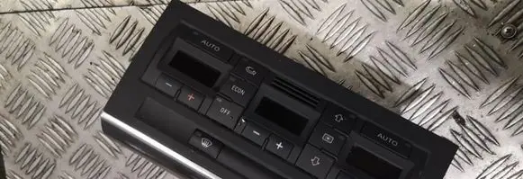 Audi A4 S4 B7 8E 8H Climate control unit 8e0820043bj