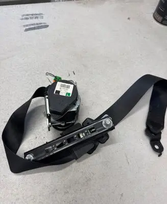Mercedes-Benz Sprinter W906 Front seatbelt 601384300 000000