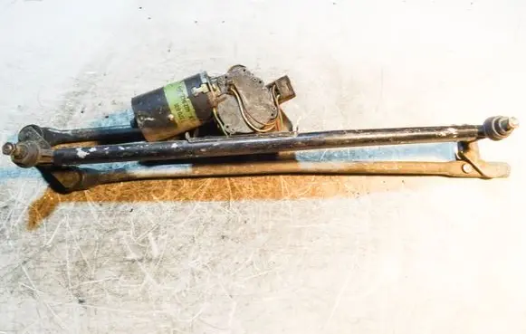 Volkswagen Golf IV Front wiper linkage 402942 1370801