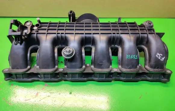 BMW 4 F32 F33 Intake manifold 7576911 11617576911
