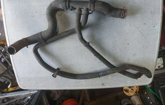 Dacia Sandero Engine coolant pipe/hose 1800446415