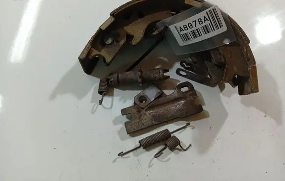 Honda FR-V Handbrake/parking brake pads 
