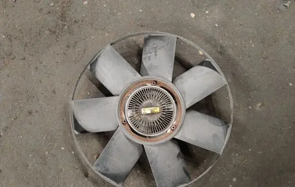 BMW X5 E53 Viscous fan clutch 17417789256