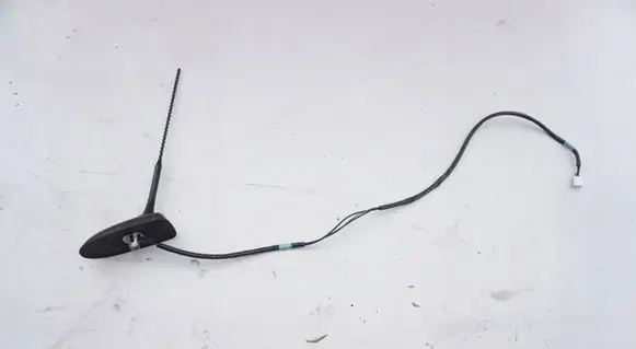 Ford Focus C-MAX Radio antenna 