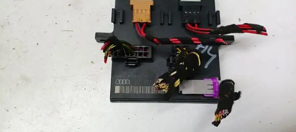 Audi A4 S4 B6 8E 8H Comfort/convenience module 8E0907279F