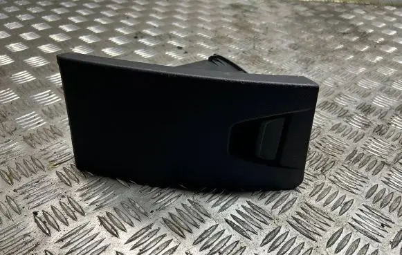 Ford Focus Glove box
