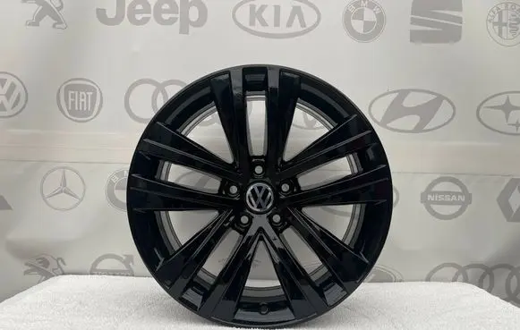 Volkswagen Sharan R18 alloy rim 7N0601025F