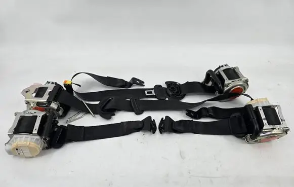 Volkswagen Polo VI Set of seat belts 2G4857705F 2G4857706F 2G0857805