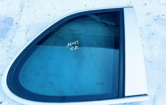Porsche Cayenne (9PA) Rear side window 7l5845298ag 7l5845298