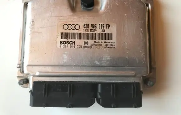 Audi A4 S4 B6 8E 8H Engine control unit/module 038906019FP 0281010729 EDC15P