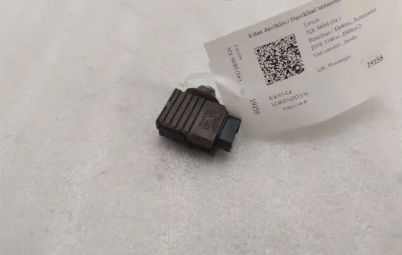 Lexus NX Sensor 8934348010 0689005170