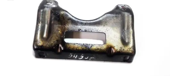 Ford Mondeo Mk III Engine mounting bracket