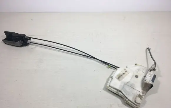 Opel Agila B Front door lock 8220151K50
