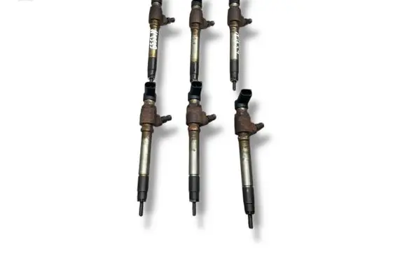 Jaguar S-Type Fuel injectors set 4S7Q9K546AF