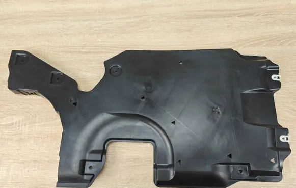 BMW 8 G16 Side bottom protection 7495573