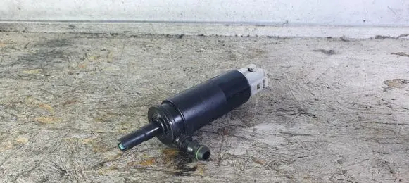 Mercedes-Benz C W203 Windscreen/windshield washer pump 2108691221