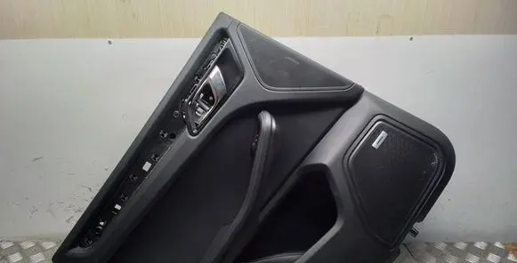 Porsche Macan (95B) Rear door card panel trim 95B867305