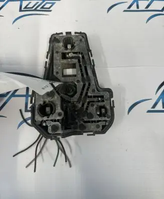 Volkswagen Sharan Tail light bulb cover holder 7M0945258A