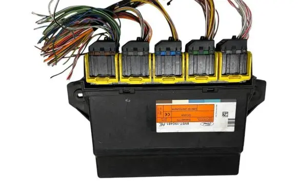Ford Focus Comfort/convenience module 8M5T19G481AE 2007DJ0476 5WK487771