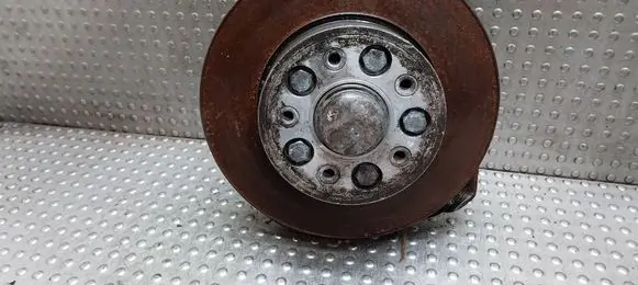 Mercedes-Benz C W203 Front wheel hub spindle knuckle 20901
