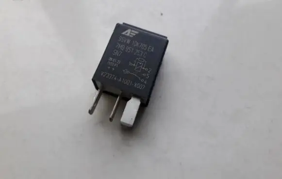 Audi A6 S6 C6 4F Other relay 95VW10K705EA 7M0951253C
