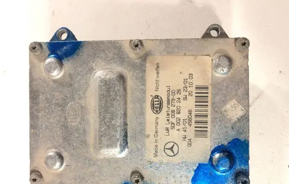 Mercedes-Benz E W211 Headlight ballast module Xenon 5DF00827900 A0028202426