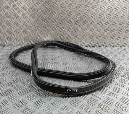 BMW 2 F44 Trunk rubber seal (body) 7224108