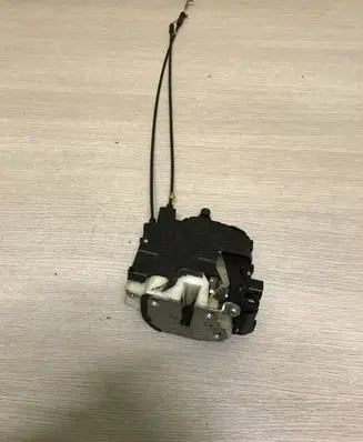 Mitsubishi Outlander Front door lock