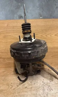 Volvo XC70 Brake booster P31273684