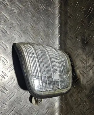 Mercedes-Benz S W126 Front indicator light 01005905