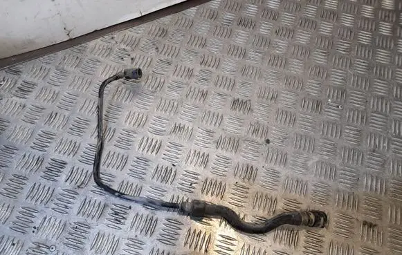 BMW 5 F10 F11 Engine coolant pipe/hose 7575435 17127575435