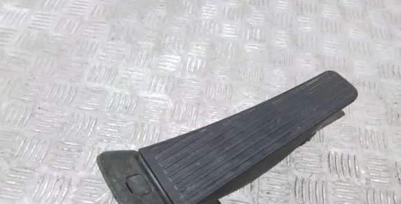 Volvo S90, V90 Accelerator throttle pedal 31445780