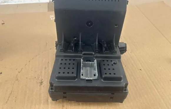 Volvo XC90 Fuse module 31314468 28241898