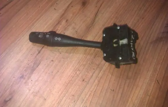 Nissan Almera Tino Indicator stalk 36851b