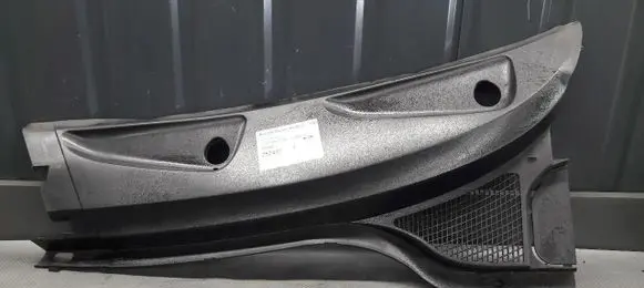 Renault Scenic I Wiper trim 8200050329