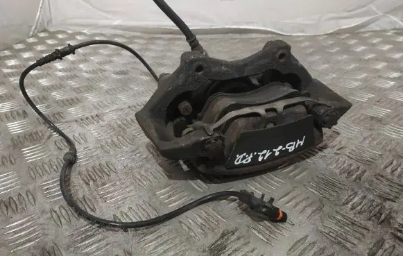Mercedes-Benz E W212 Front brake caliper 5444C FBC60
