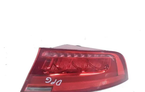 Rear/tail lights