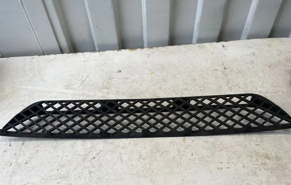 Mercedes-Benz Sprinter W906 Front bumper lower grill A9068850053