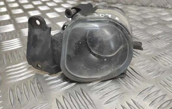Audi A6 S6 C5 4B Front fog light 4B0941700A 89303061