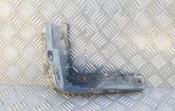 Toyota Avensis T220 Front mudguard 
