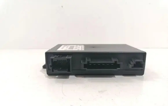 Audi A4 S4 B6 8E 8H Tow bar trailer control unit/module 8E0907383 5DS00840800