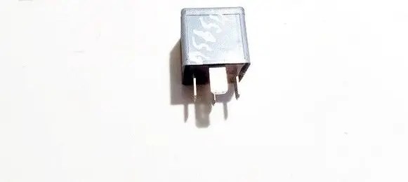 Audi A6 S6 C5 4B Other relay 8d0951253a v23134-b52-x301